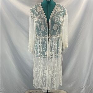 LC Lauren Conrad White Floral Lace Kimono